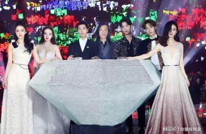 口碑滑坡85花“对家”局突然反转了新葡京杨幂登VOGUE赢麻了赵丽颖(图8)